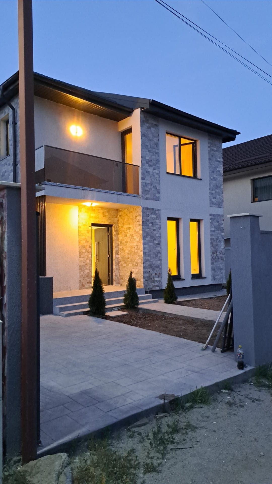 Casă la cheie — 240 mp construiți